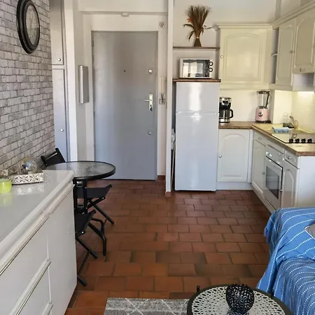 T2 With Veranda With Pool ! Appartement Fréjus